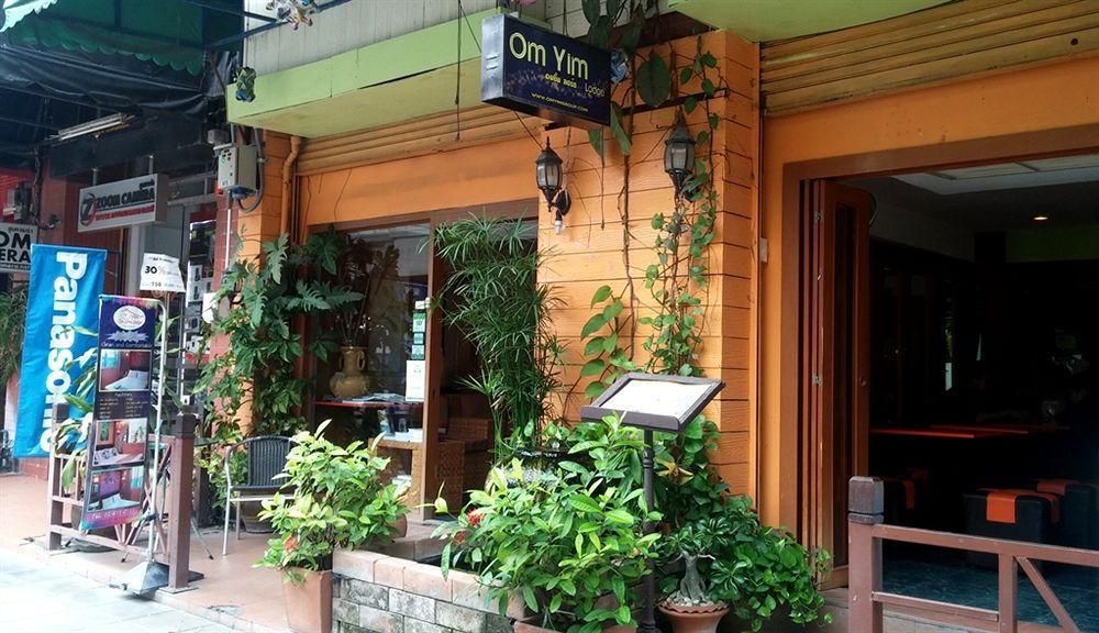 Oyo 437 Hostel Na Nara Bangkok Esterno foto