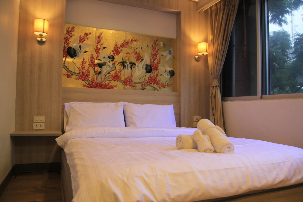 Oyo 437 Hostel Na Nara Bangkok Esterno foto